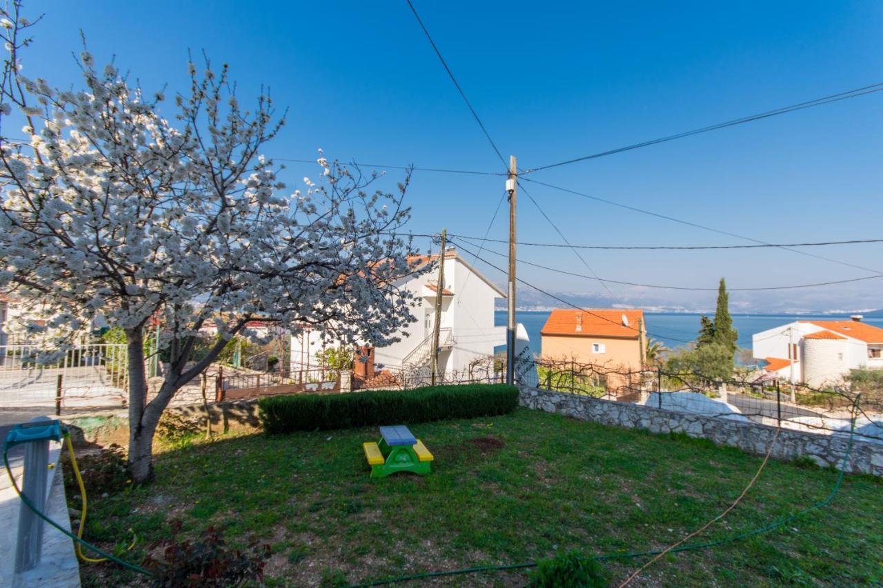 Apartments By The Sea Slatine, Ciovo - 1126 Trogir Exterior foto